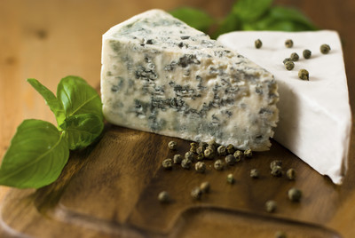 7 продуктов, идеально сочетающихся с Голубым Сыром